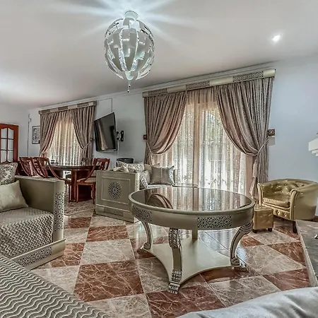 Beautiful In Holiday home *