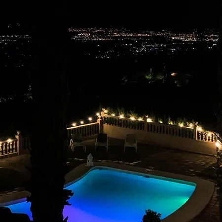 Holiday home Beautiful In